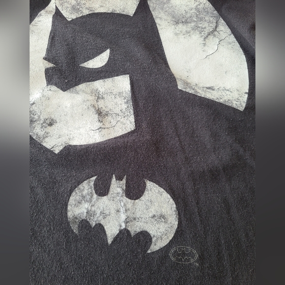 Batman Tee. - Picture 4 of 4